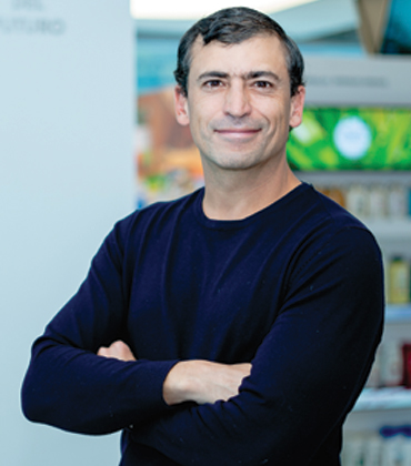 Sebastián Obregón, Enmedio | Retail Business Review | Top Retail Digital Signage Service IN Latin America